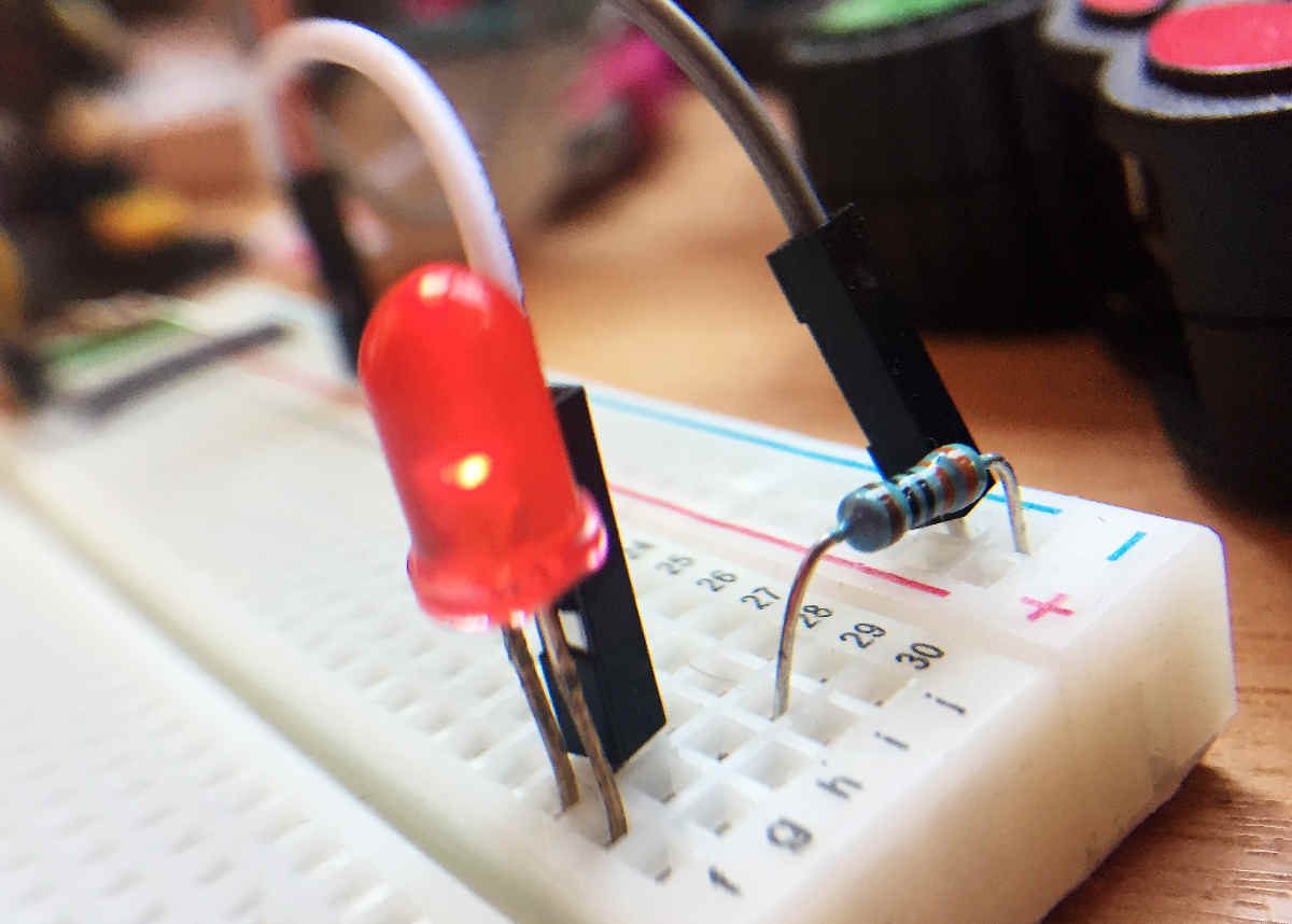 Controlling a LED on a Raspberry Pi with PHP
